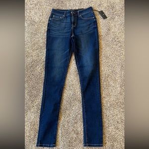 BNWT American Tall High Rise Skinny Jeans Size 6 - 35” Inseam